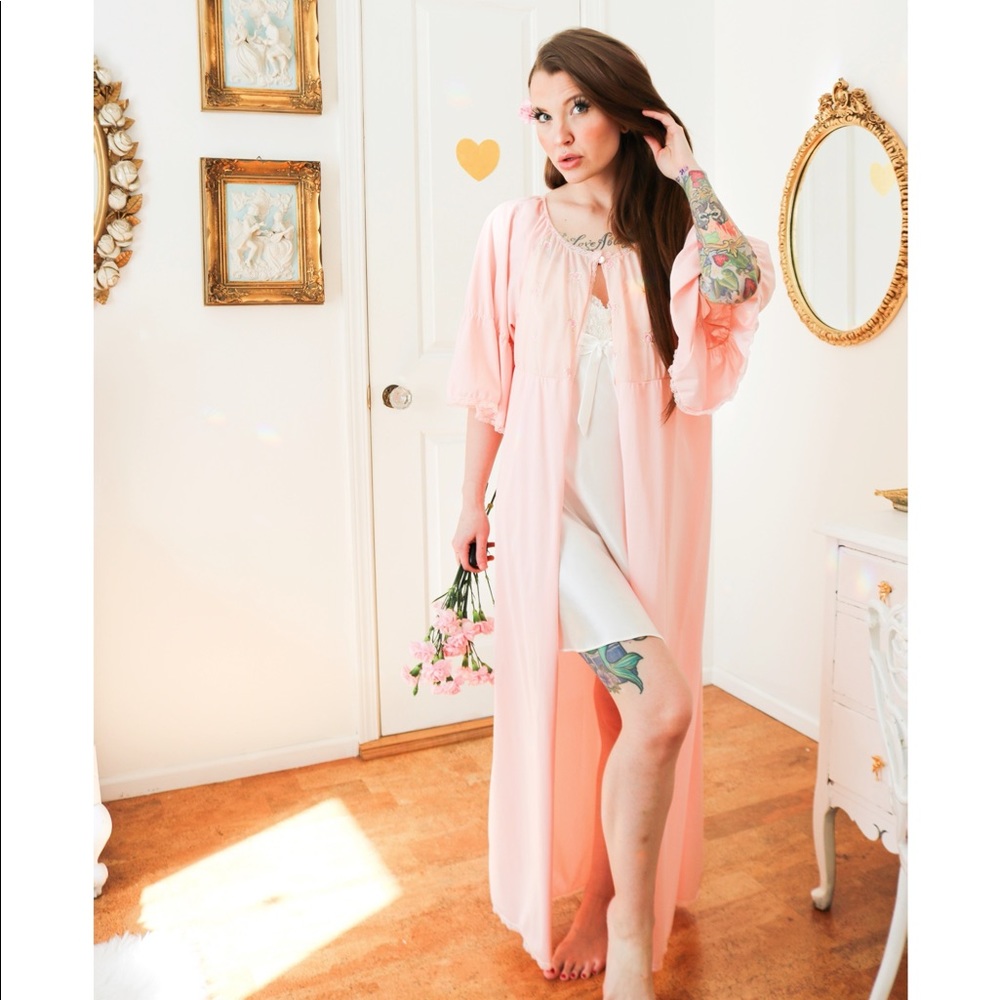 Vintage Pastel Pink Movie Star Robe Medium